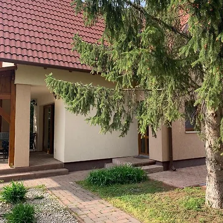 Kemencés Házikó Appartamento Szarvas